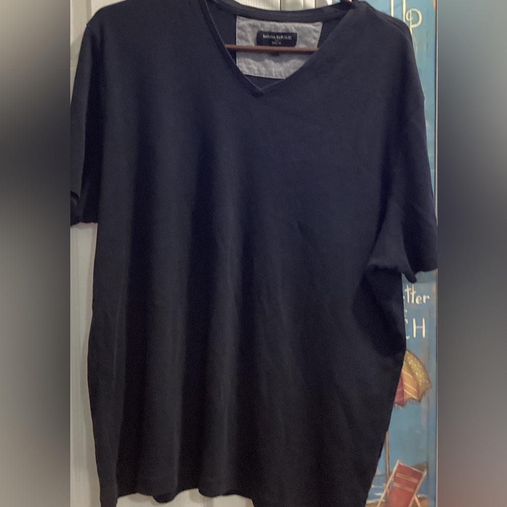 Preowned Banana Republic Black Dress VNeck Tee Size Xl.